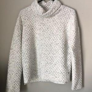 🔥SALE🔥White Puffy Sweater😍